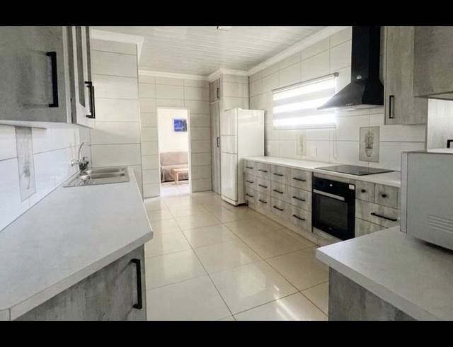 3 BEDROOM HOUSE FOR SALE IN VANDERBIJLPARK SE 6